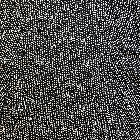 LIZ CLAIBORNE | Vintage 80’s Black MIDI Skirt w/ Cream Floral Spots - Picture 13 of 14